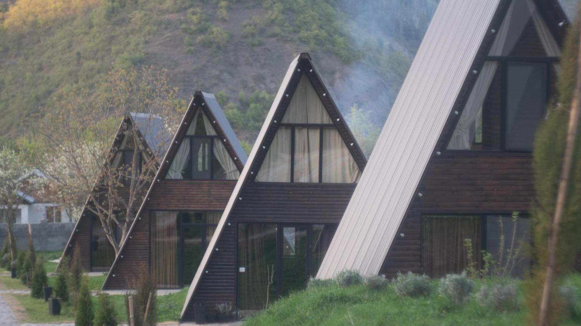 Landhaus Borjomi Exteriör bild